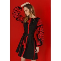 Платье с эффектной вышивкой, черное