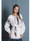Жіноча вишиванка з жовто-блакитною вишивкою