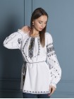 Жіноча вишиванка з жовто-блакитною вишивкою